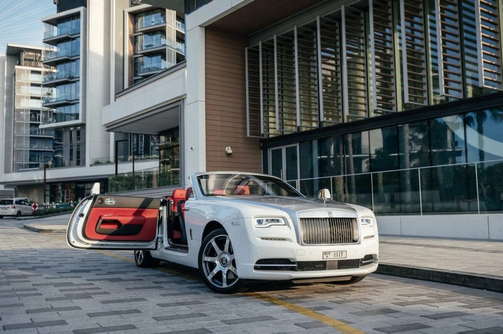Rolls-Royce_Dawn_2018_12304_12304_10039466639-12_small