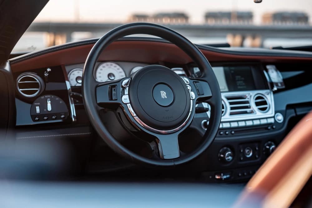 Rolls-Royce_Dawn_2018_12304_12304_7938516986-7_small