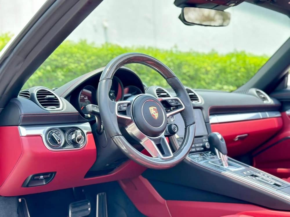 Porsche_718-Boxster-GTS_2019_26091_26091_18349732372-14_small